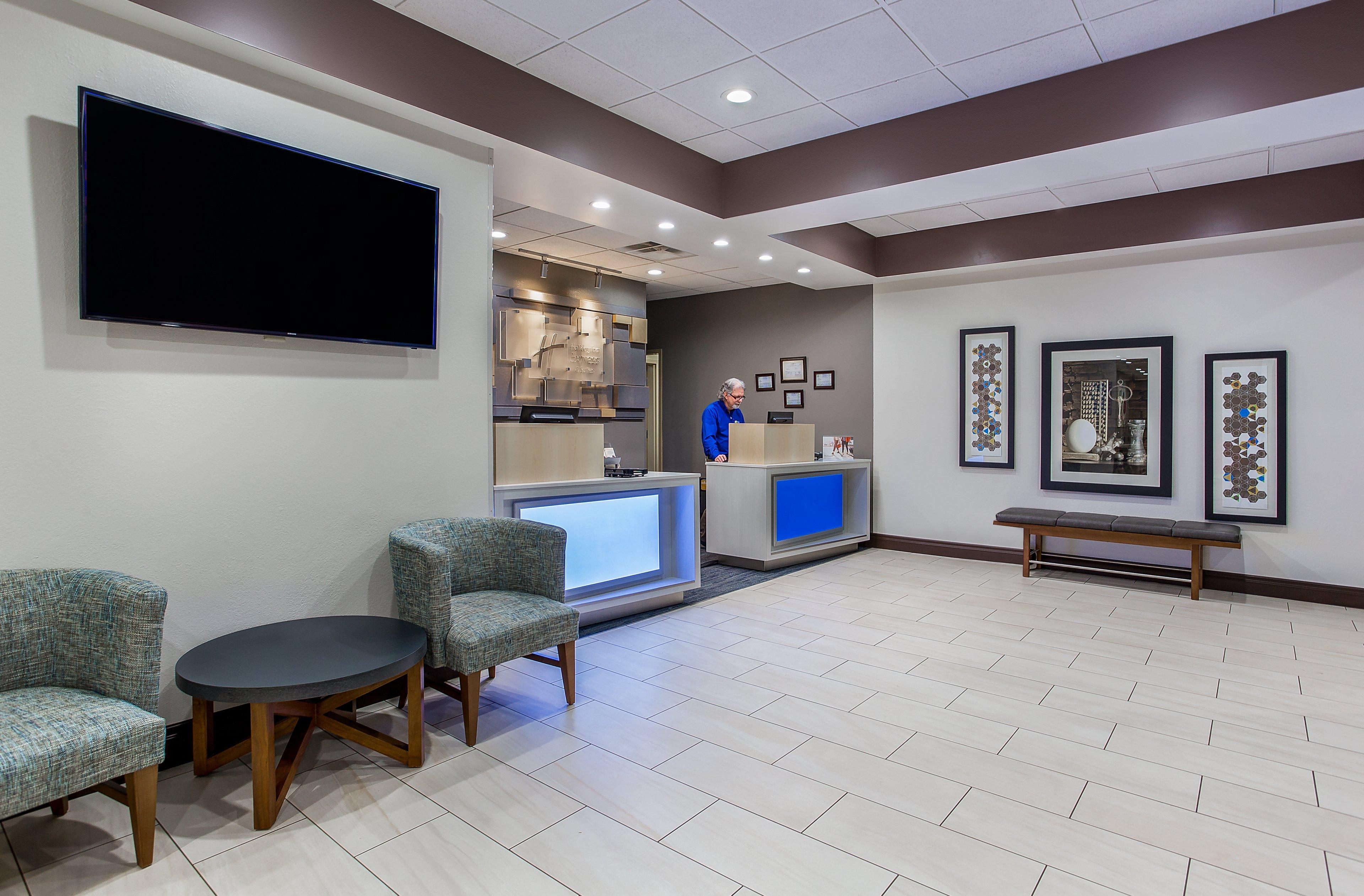 Holiday Inn Express & Suites Morristown By Ihg Exterior foto