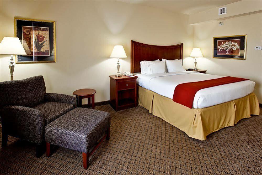 Holiday Inn Express & Suites Morristown By Ihg Exterior foto